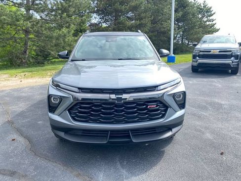 Used 2024 Chevrolet TrailBlazer RS w/ Convenience Package FWD image 12