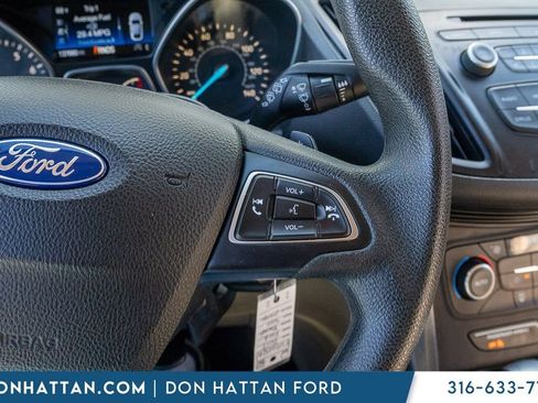 Used 2017 Ford Escape SE FWD image 12