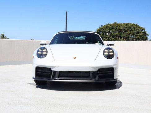 Certified 2025 Porsche 911 Carrera RWD image 7