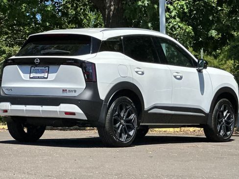 New 2026 Nissan Kicks SR w/ SR Premium Package AWD/4WD image 2