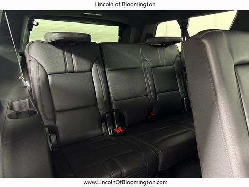 Used 2025 Chevrolet Suburban RST w/ Comfort Package AWD/4WD image 12