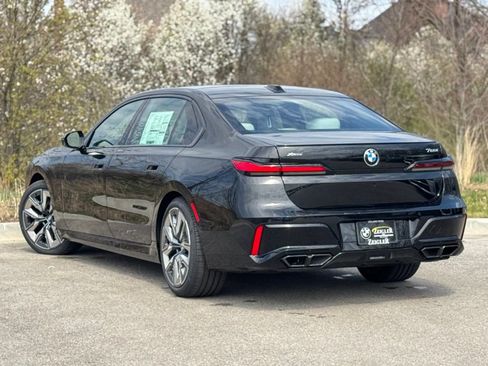 New 2026 BMW 760i xDrive w/ Executive Package AWD/4WD image 4