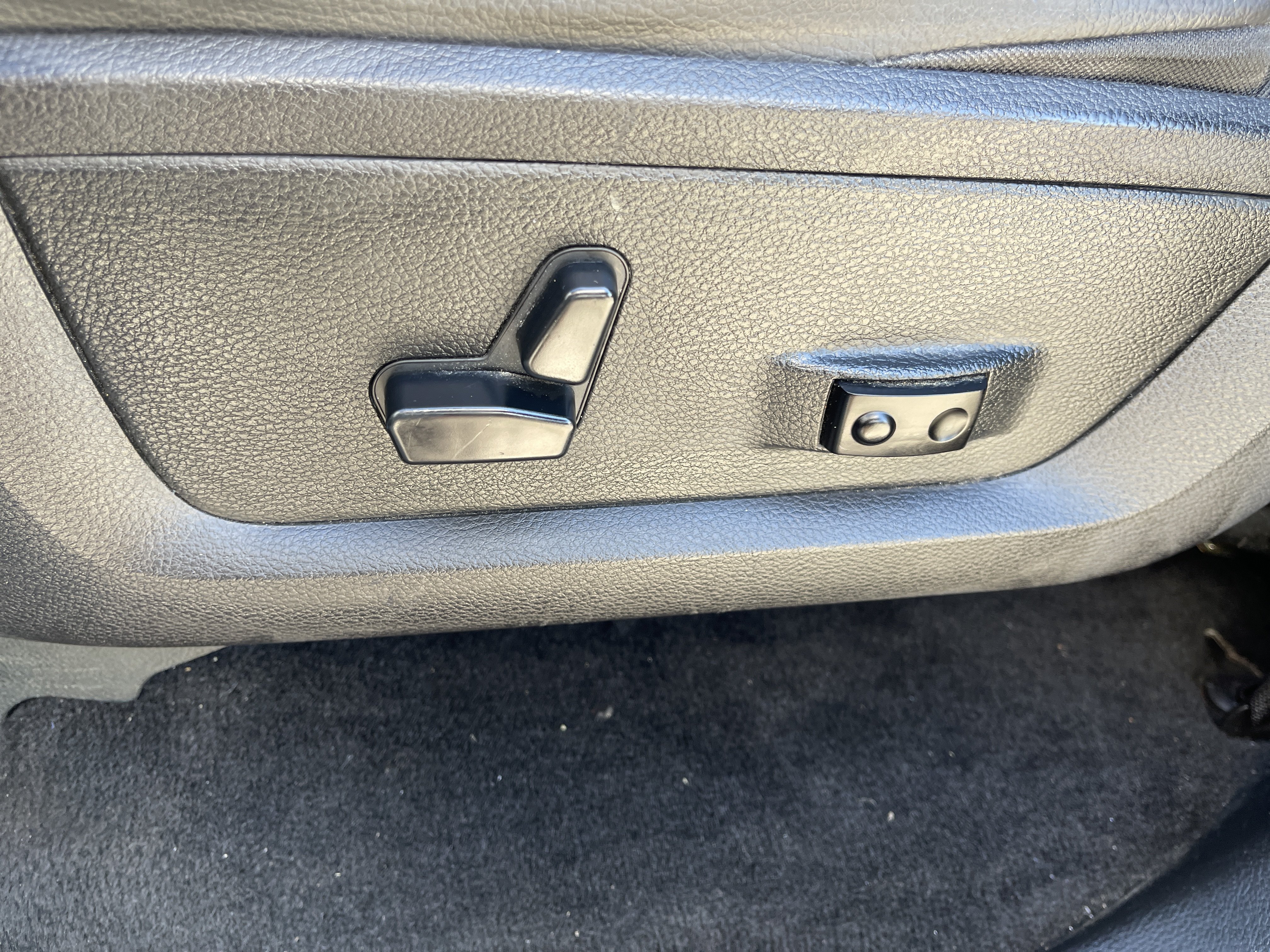 Used 2014 RAM 1500 Sport w/ Remote Start & Security Group AWD/4WD image 35