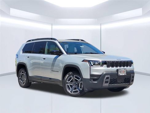 New 2026 Jeep Cherokee Laredo AWD/4WD image 1