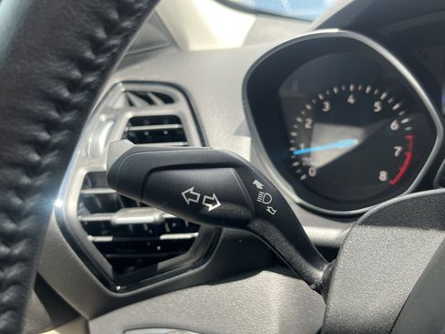 Used 2019 Ford Escape Titanium FWD image 21