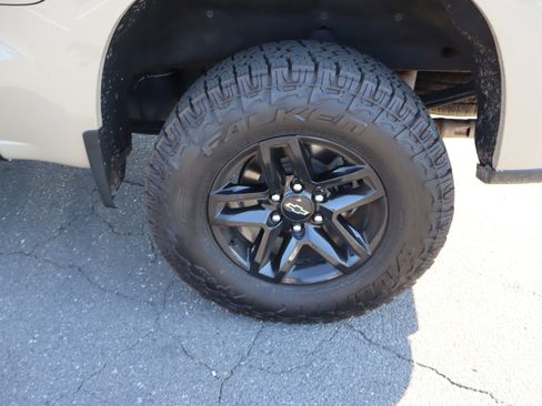 Used 2023 Chevrolet Silverado 1500 LT Trail Boss w/ Protection Package AWD/4WD image 38