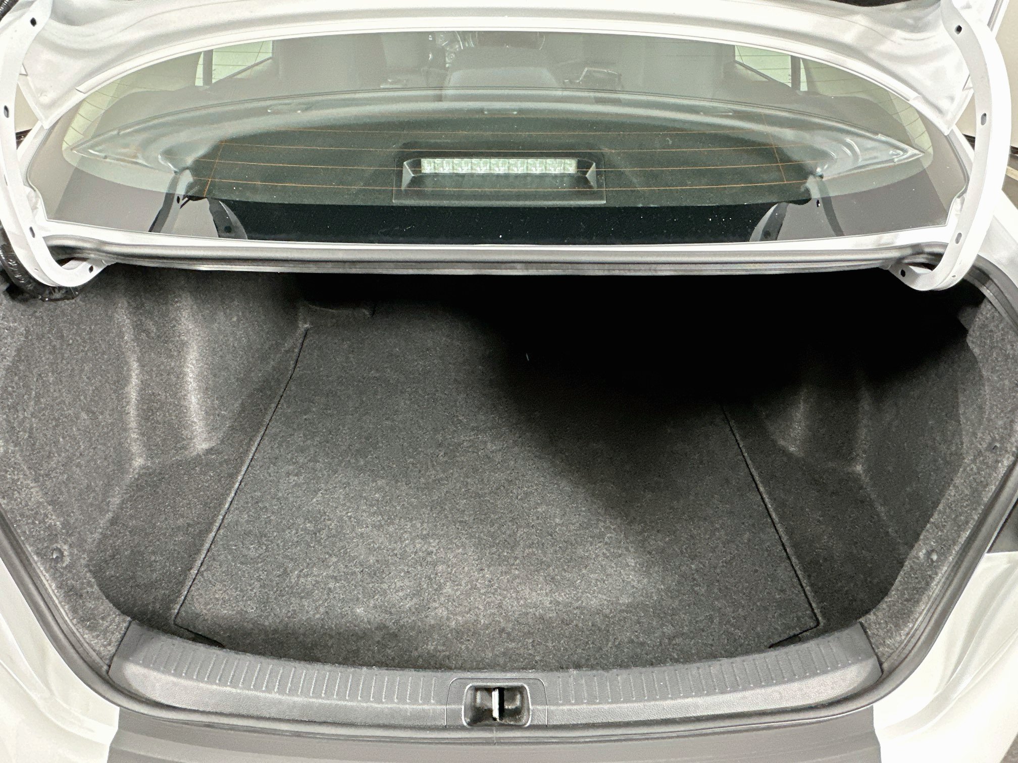 Used 2025 Toyota Corolla LE FWD image 27