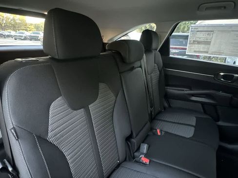 New 2026 Kia Sorento LX image 26