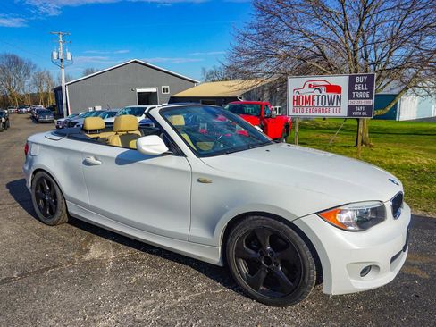Used 2012 BMW 128i Convertible image 33