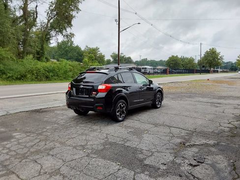 Used 2014 Subaru Crosstrek 2.0i Limited AWD/4WD image 9