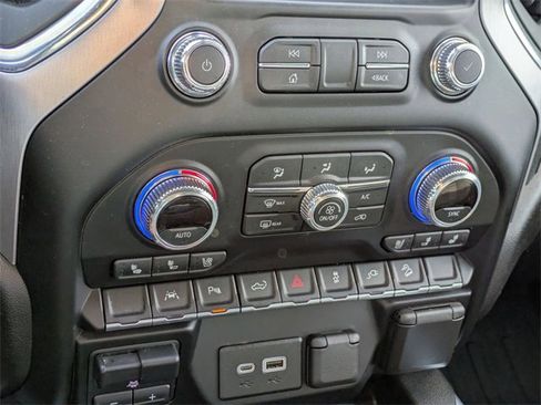 Used 2022 GMC Sierra 1500 SLT w/ SLT Premium Plus Package image 24