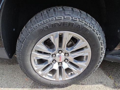 Used 2021 GMC Yukon XL Denali AWD/4WD image 25