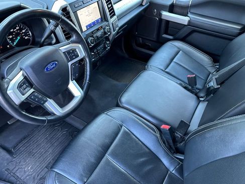 Used 2020 Ford F350 Lariat w/ Chrome Package image 10