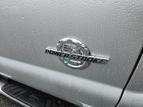 Used 2011 Ford F250 XLT w/ XLT Interior Pkg image 13