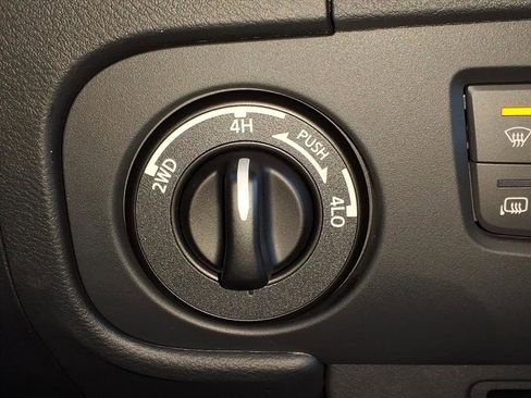 New 2026 Nissan Frontier PRO-4X w/ Pro-4x Convenience Package image 16