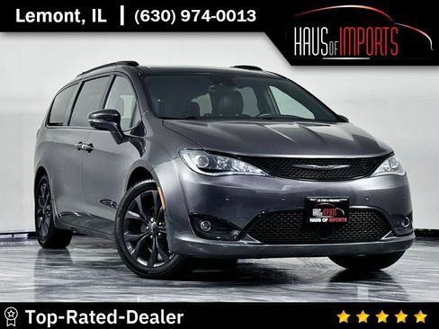 Used 2019 Chrysler Pacifica Limited w/ Advanced Safetytec Group image 1