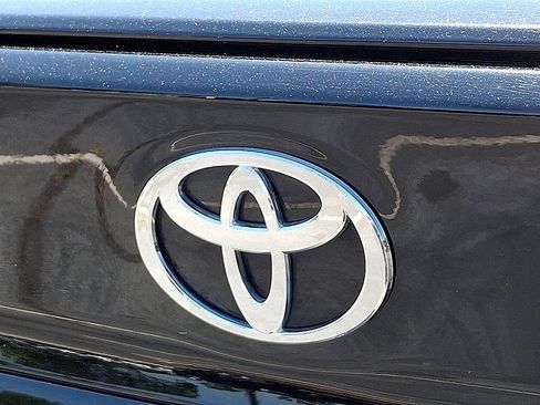 Used 2025 Toyota Camry LE w/ Convenience Package FWD image 29