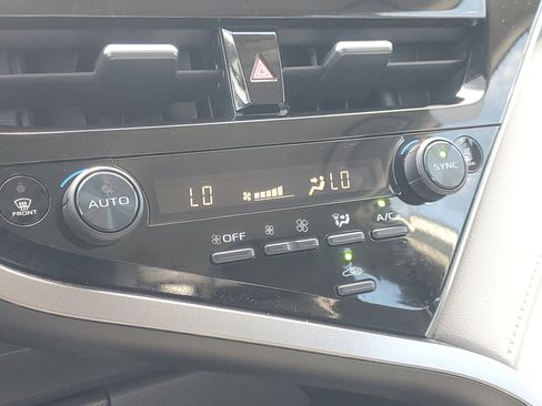 Used 2022 Toyota Camry LE FWD image 28