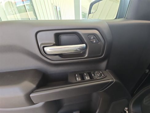 New 2025 Chevrolet Silverado 1500 Custom image 21