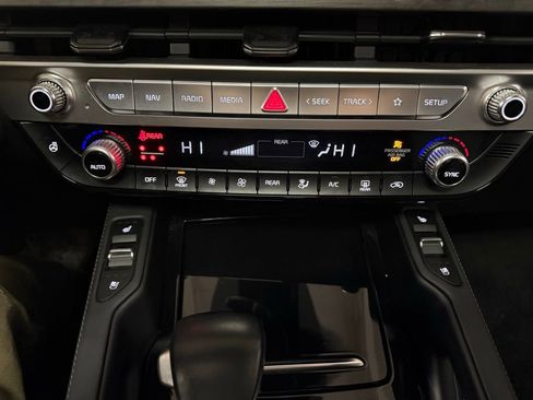 Used 2023 Kia Telluride EX X-Line image 14