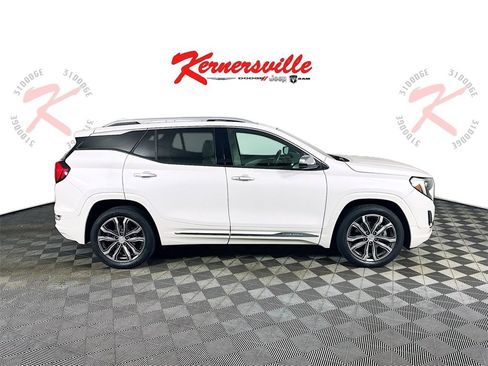 Used 2020 GMC Terrain Denali image 8