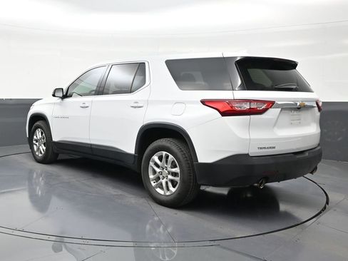 Used 2020 Chevrolet Traverse LS FWD image 3