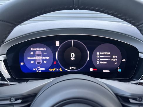 New 2025 Porsche Macan 4S Electric image 14