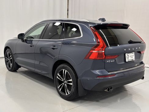 Used 2019 Volvo XC60 T5 Momentum w/ Premium Package image 8