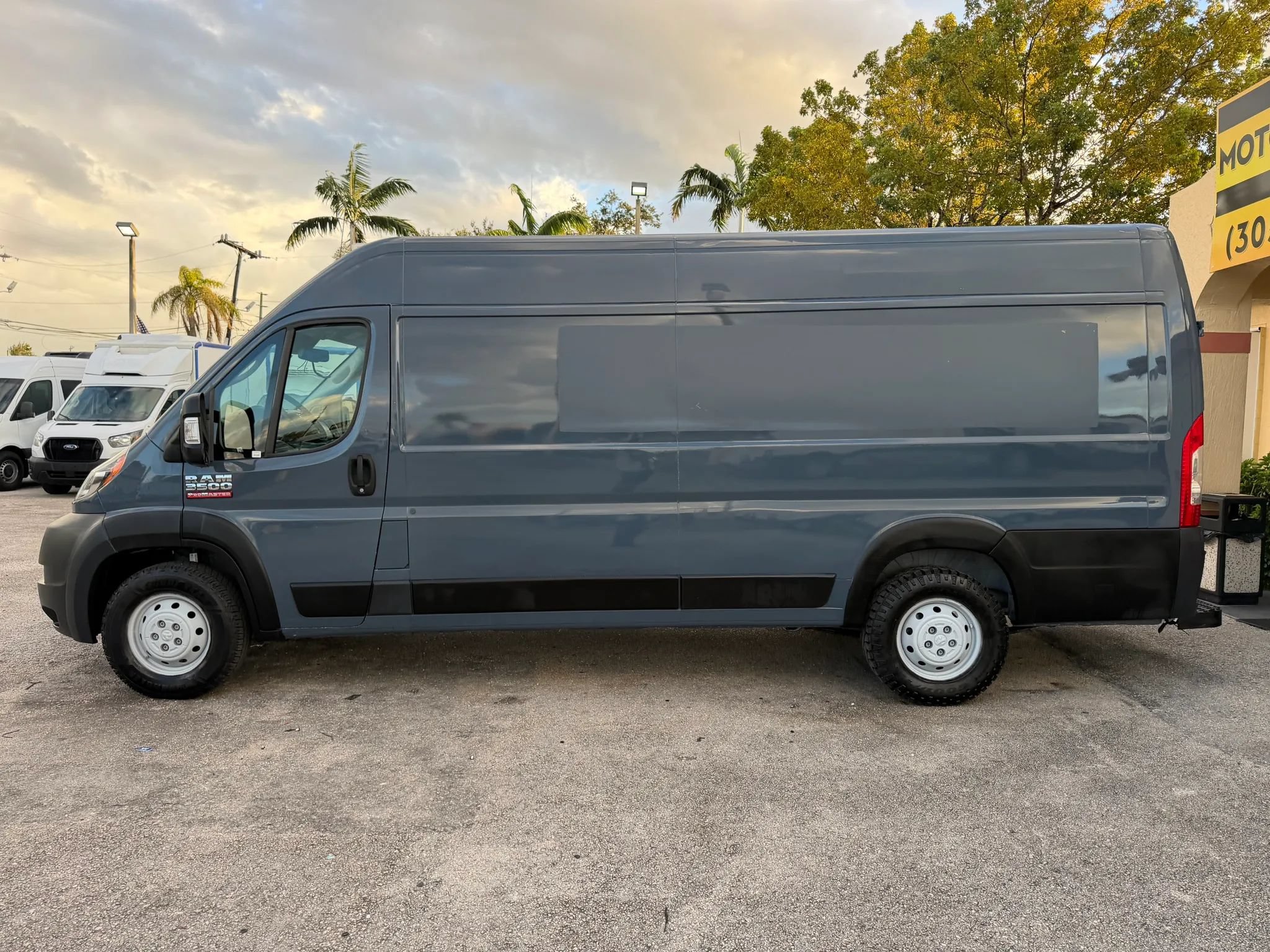 Used 2021 RAM ProMaster 3500 FWD image 2