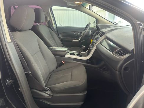 Used 2014 Ford Edge SE image 16