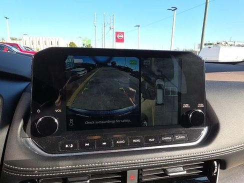 Used 2023 Nissan Rogue Platinum w/ Platinum Premium Package image 20