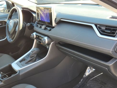 Certified 2025 Toyota RAV4 XLE image 30