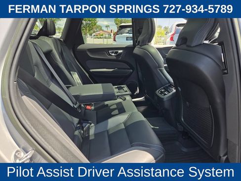 Used 2022 Volvo XC60 B5 R-Design w/ Advanced Package FWD image 20