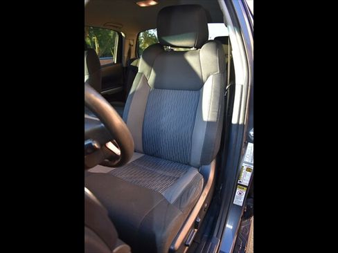 Used 2016 Toyota Tundra SR5 w/ SR5 Upgrade Package image 16