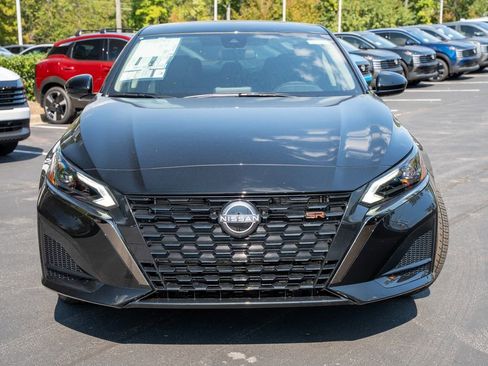 New 2025 Nissan Altima 2.5 SR image 2