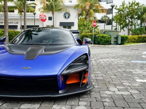 Used 2019 McLaren Senna image 7