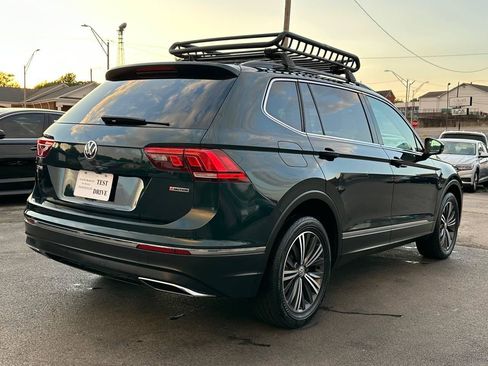 Used 2018 Volkswagen Tiguan SE w/ 18" Alloy Wheels Package AWD/4WD image 10