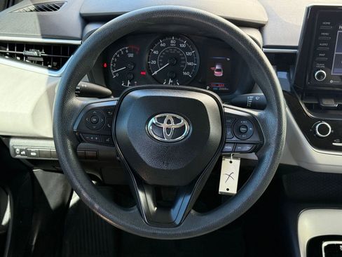 Certified 2022 Toyota Corolla L image 15