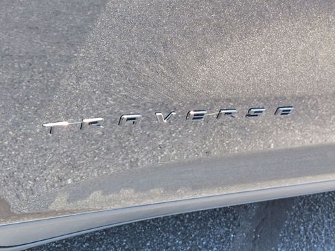 Certified 2025 Chevrolet Traverse Z71 AWD/4WD image 32