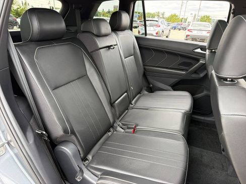 Certified 2024 Volkswagen Tiguan SE R-Line FWD image 24