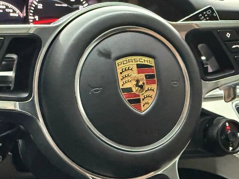 Used 2018 Porsche Panamera 4S image 29