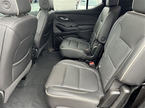 Certified 2023 Chevrolet Traverse Premier w/ LPO, Floor Liner Package image 24