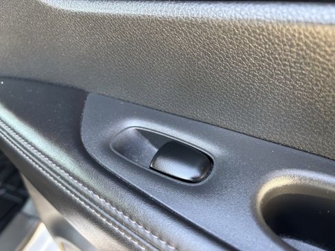 Used 2017 Nissan Rogue S image 56