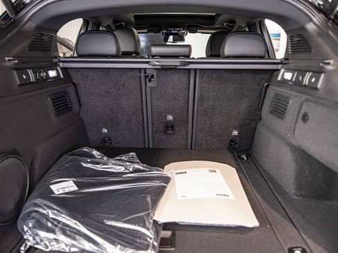 New 2025 Alfa Romeo Stelvio Sprint AWD/4WD image 17