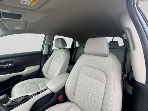 Used 2025 Honda HR-V LX image 16