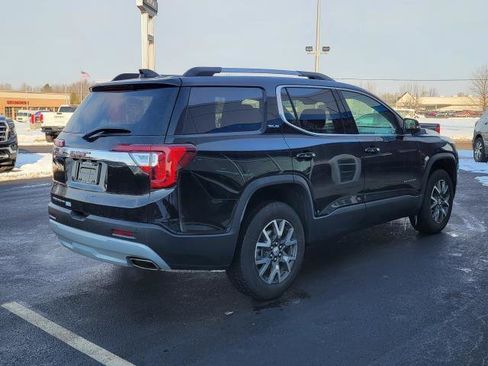 Used 2023 GMC Acadia SLE w/ Driver Convenience Package image 3