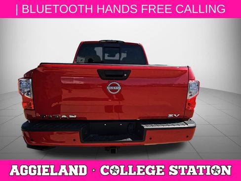 Certified 2024 Nissan Titan SV w/ SV Convenience Package image 7