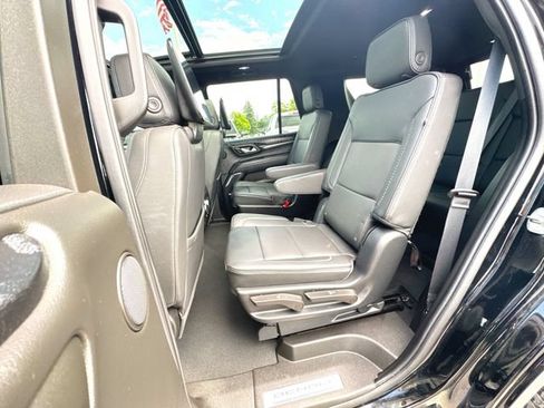 Used 2023 GMC Yukon Denali w/ Denali Reserve Package AWD/4WD image 26