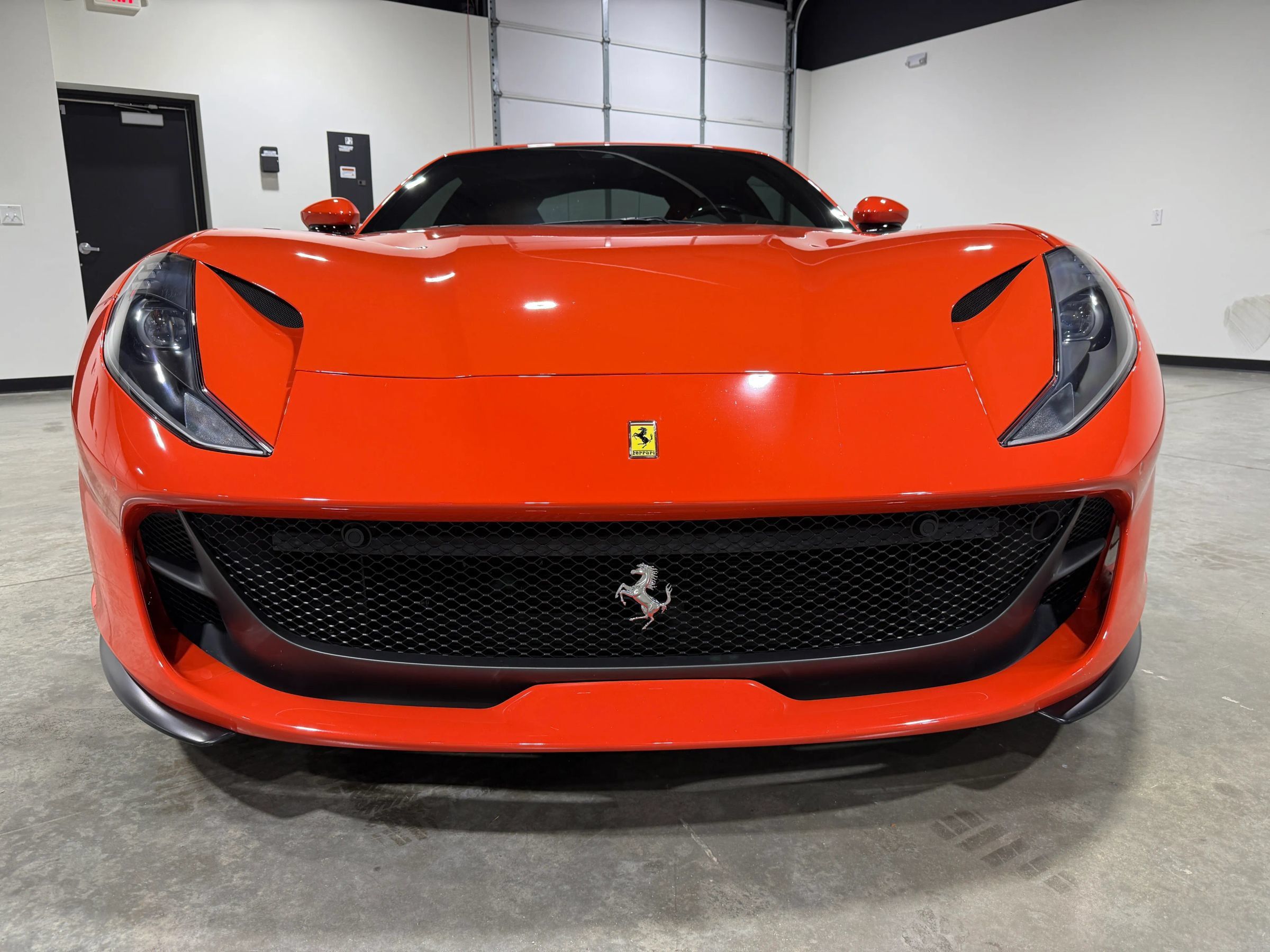 Used 2020 Ferrari 812 Superfast RWD image 22