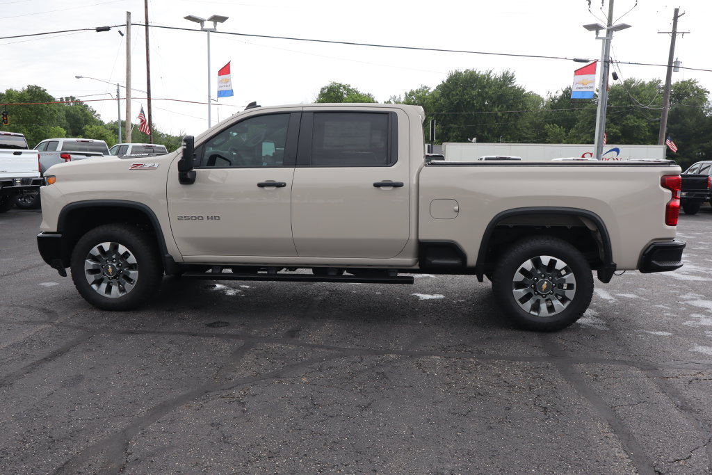 New 2026 Chevrolet Silverado 2500 Custom w/ Custom Value Package AWD/4WD image 20